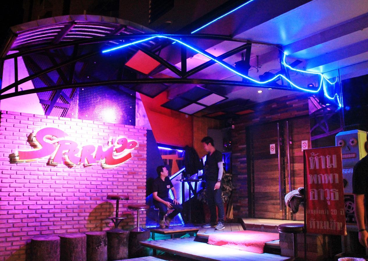 โรงแรมเรือนทิพย์ เชียงราย Ruean Tip Hotel Exteriör bild