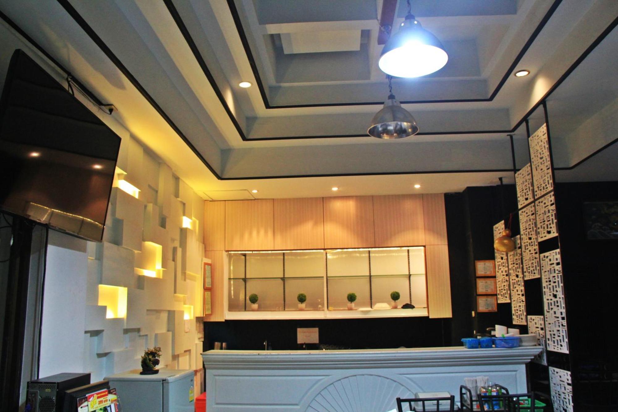 โรงแรมเรือนทิพย์ เชียงราย Ruean Tip Hotel Exteriör bild