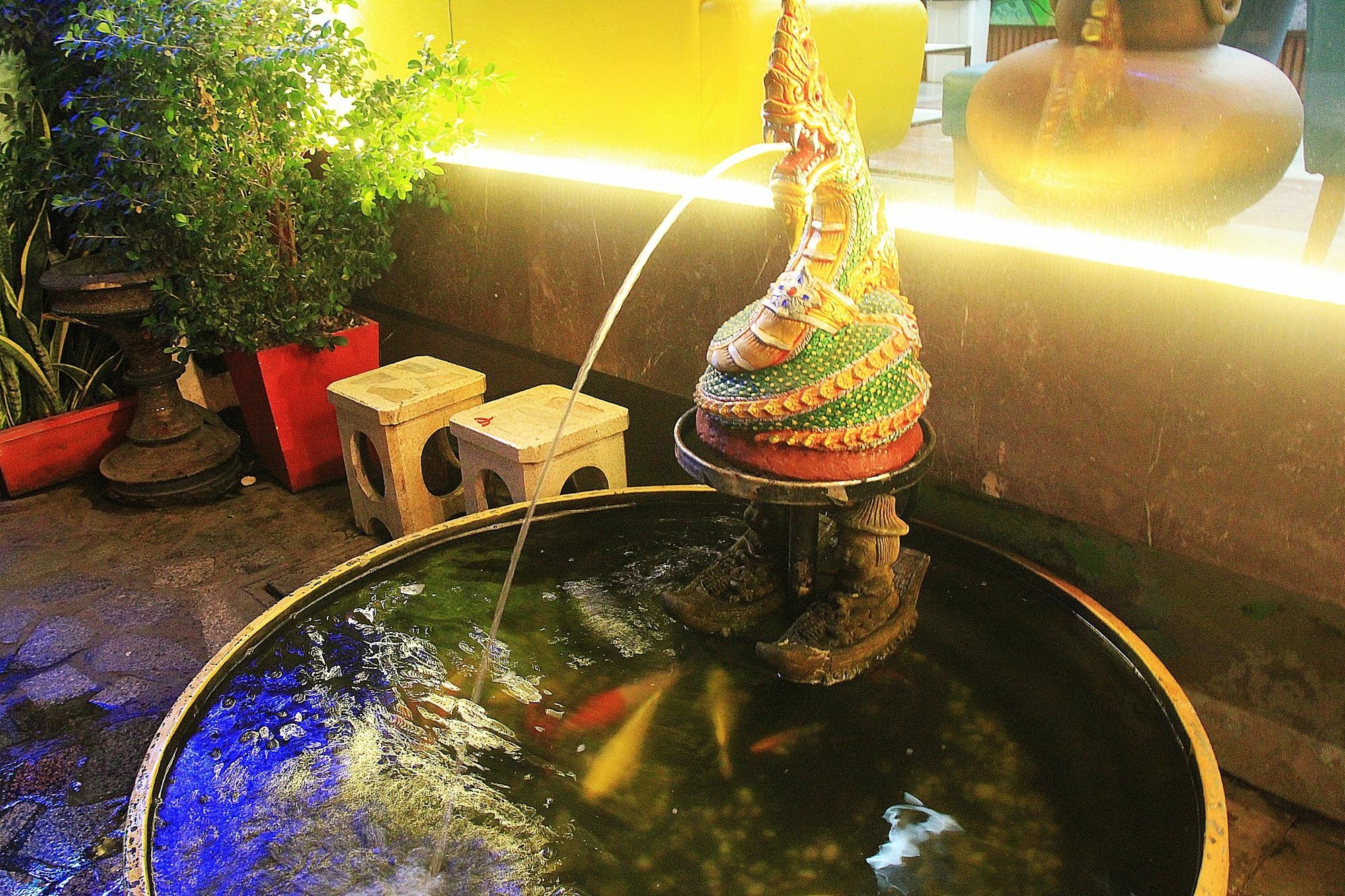 โรงแรมเรือนทิพย์ เชียงราย Ruean Tip Hotel Exteriör bild